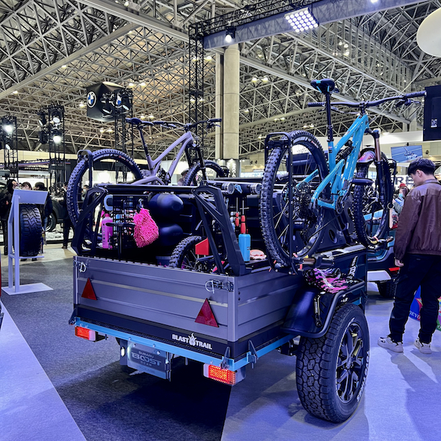 【Brand】東京オートサロン 2024会場スバル/TOYOタイヤブースにてKuatラックの展示